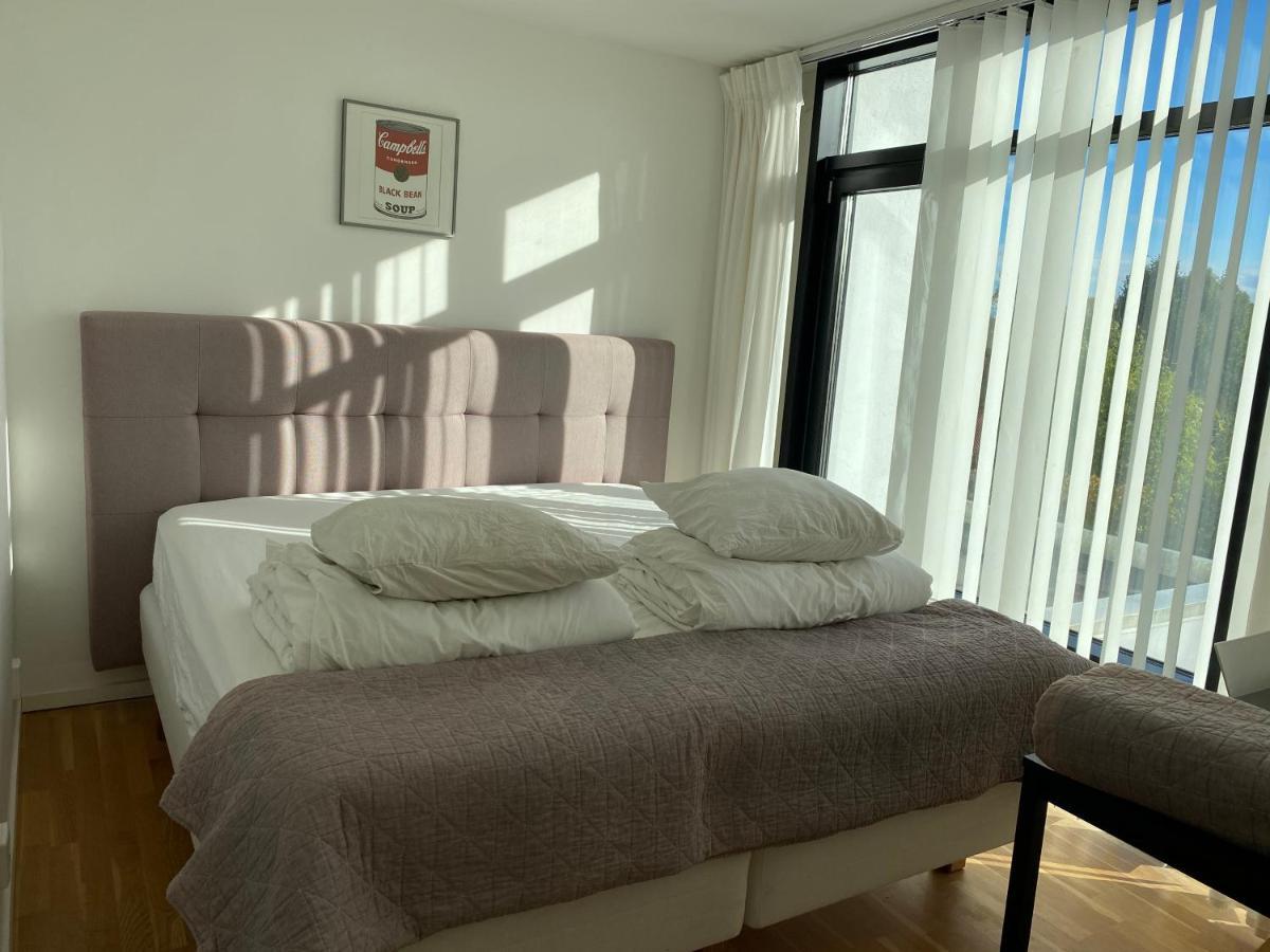 Exclusive 2 Level Etage Next To Arlanda-City Metro Stockholm Exterior photo