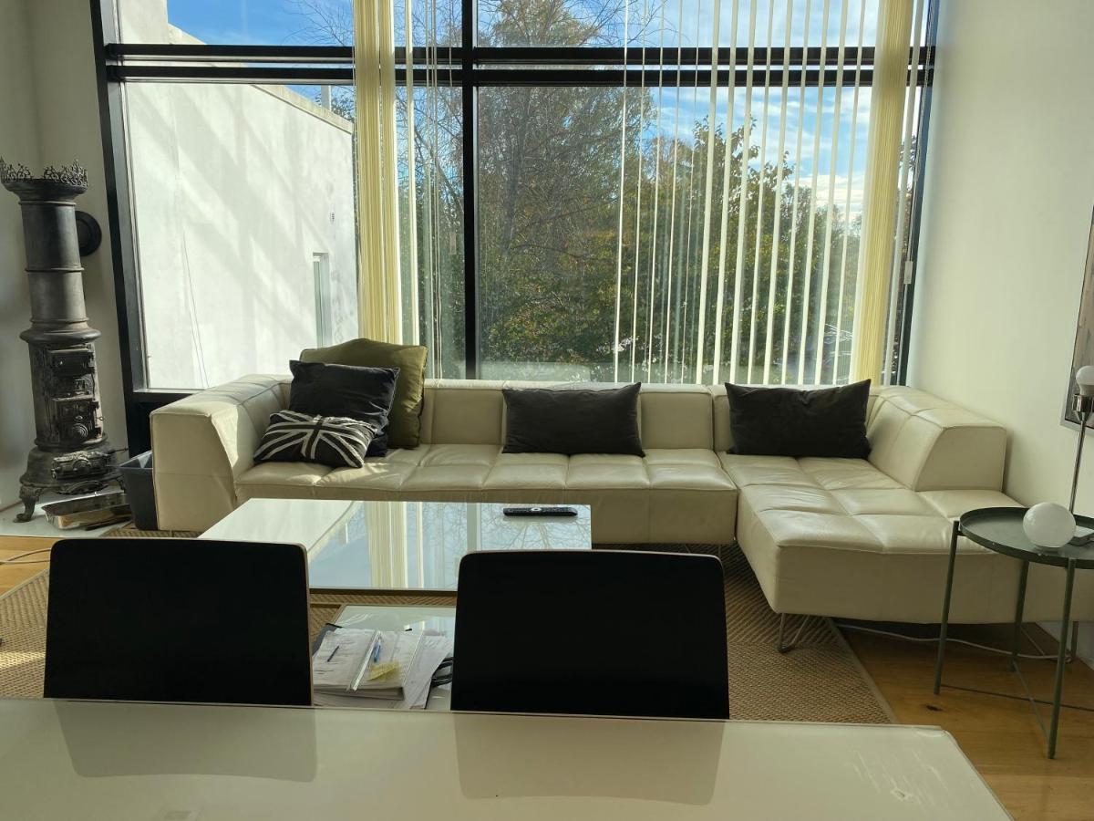 Exclusive 2 Level Etage Next To Arlanda-City Metro Stockholm Exterior photo