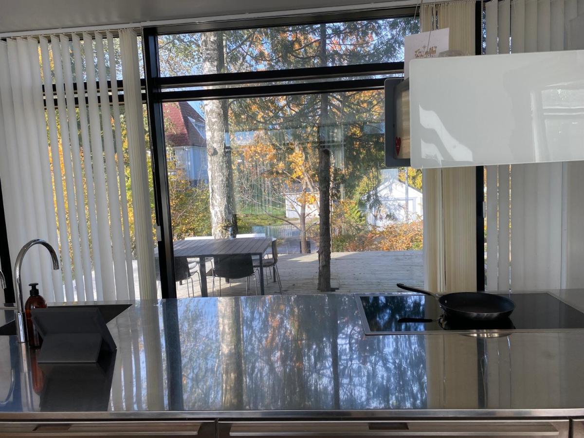 Exclusive 2 Level Etage Next To Arlanda-City Metro Stockholm Exterior photo