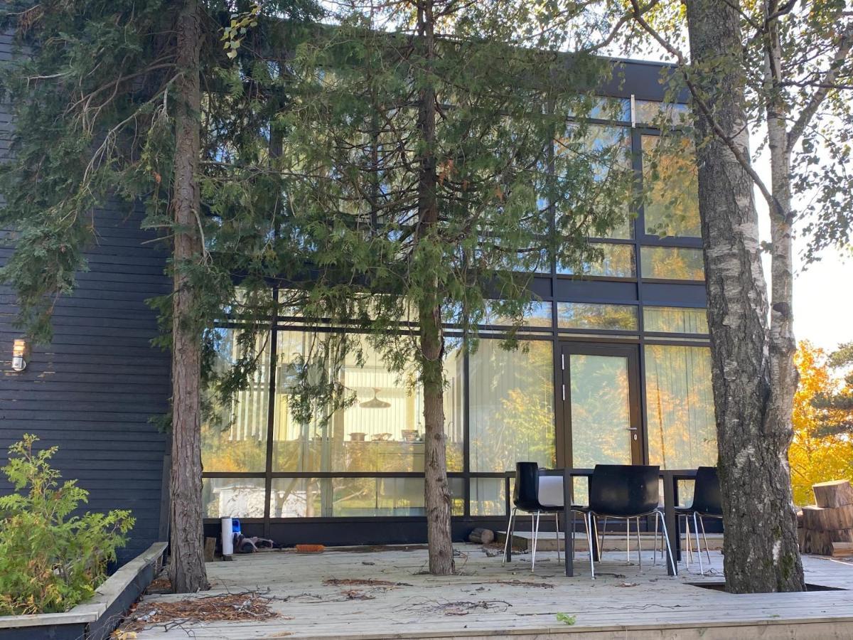 Exclusive 2 Level Etage Next To Arlanda-City Metro Stockholm Exterior photo