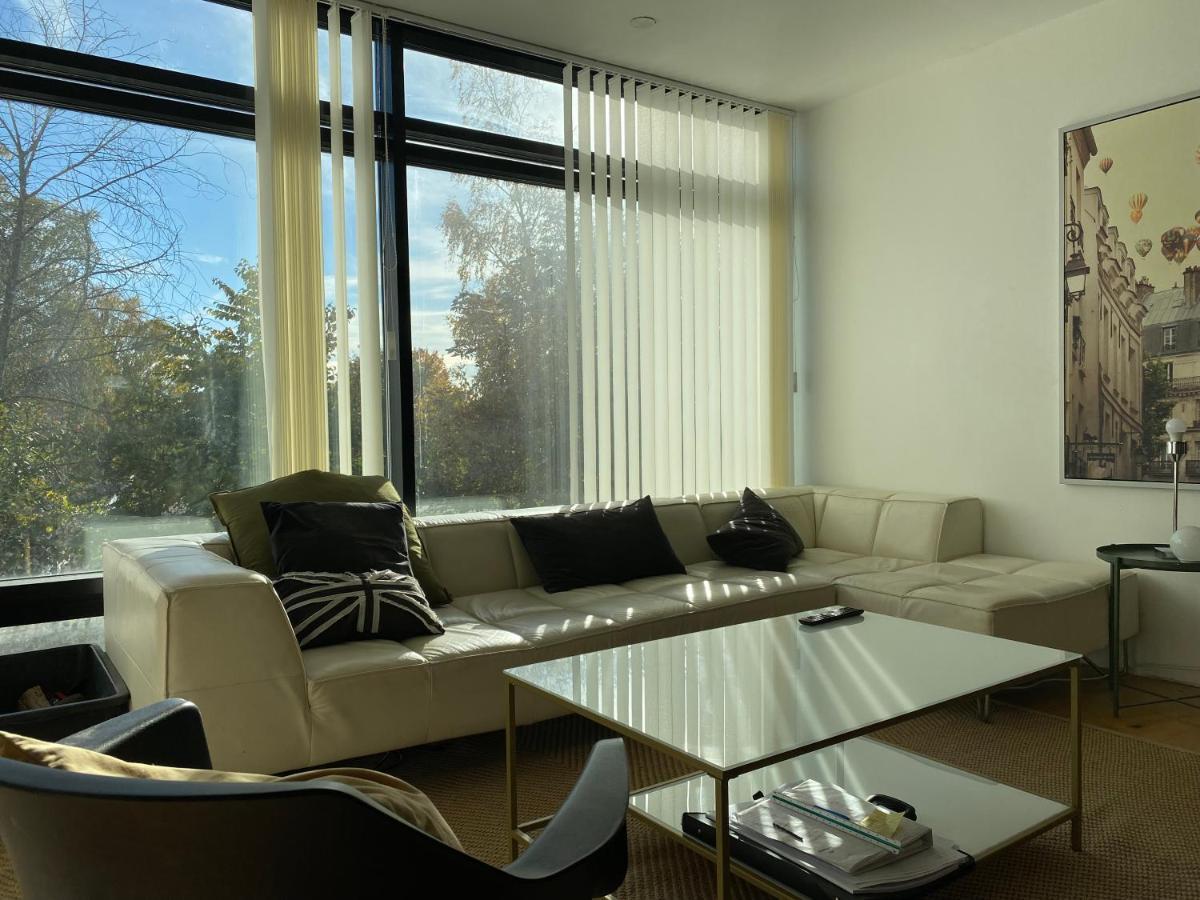 Exclusive 2 Level Etage Next To Arlanda-City Metro Stockholm Exterior photo